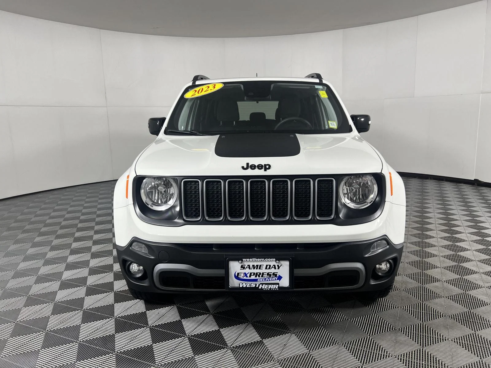 Used 2023  Jeep Upland image 37