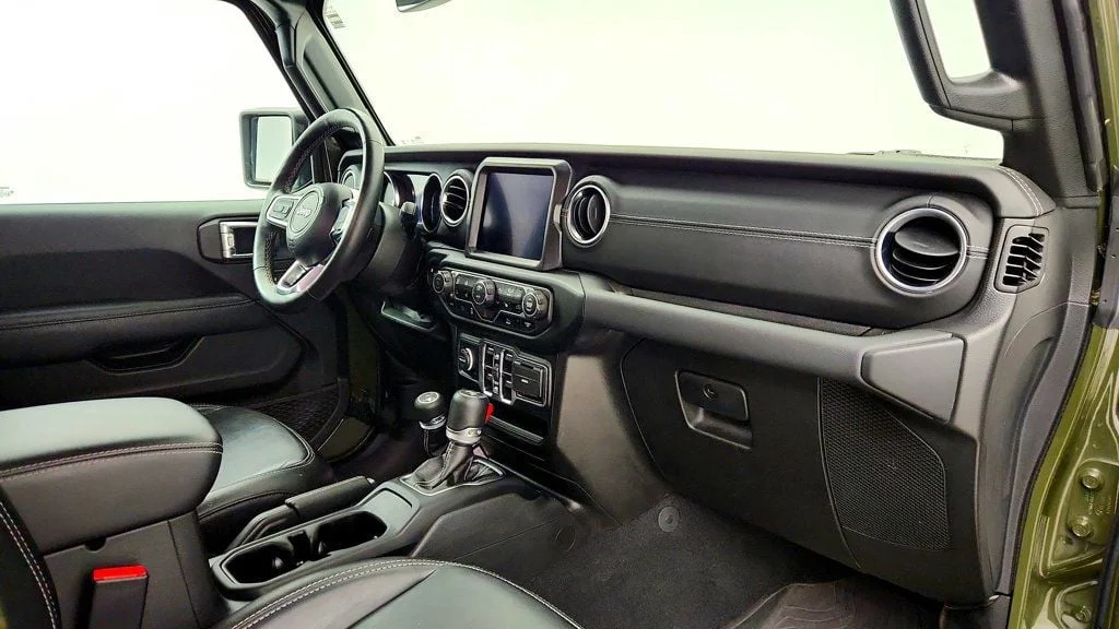 Used 2023 Sarge Green Clearcoat Jeep Sahara 4x4 image 24