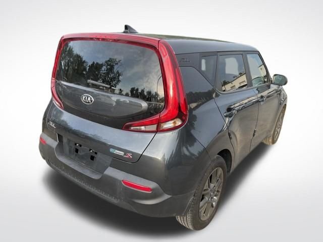 Used 2021 Gray Kia S image 8