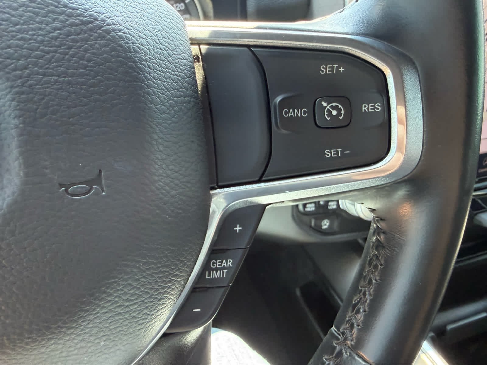 Used 2023 Billet Silver Metallic Clearcoat Ram Laramie image 30