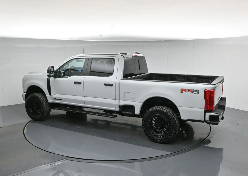 New 2026 Avalanche Ford XL image 41