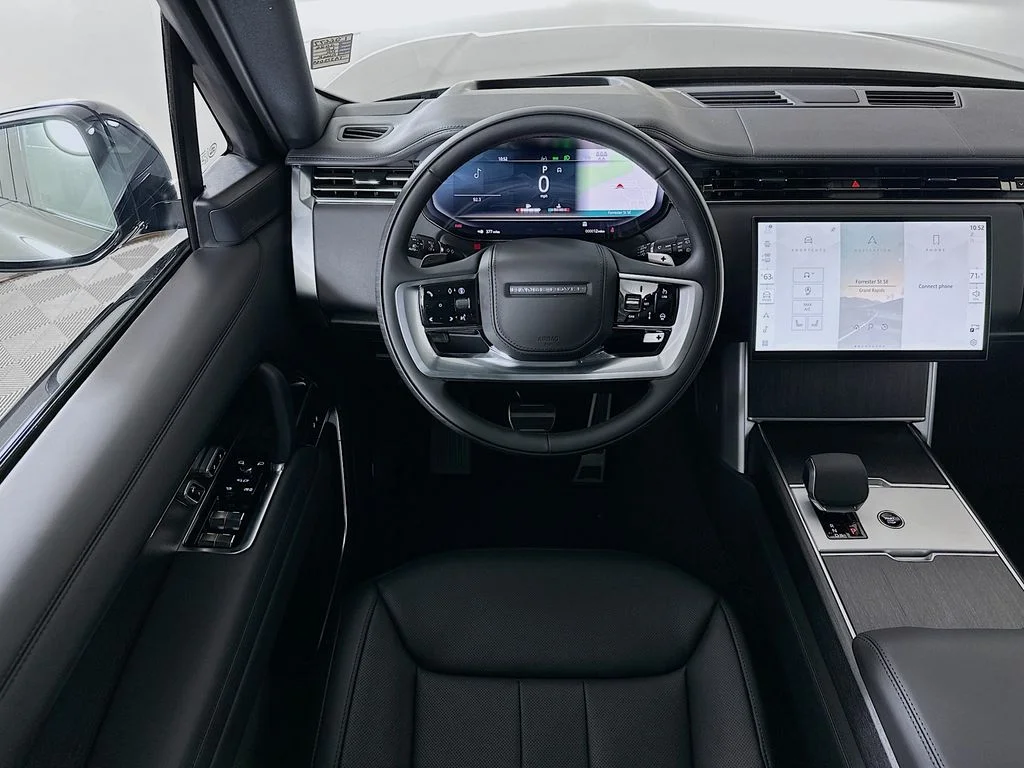 New 2026 Santorini Black Land Rover SE image 25