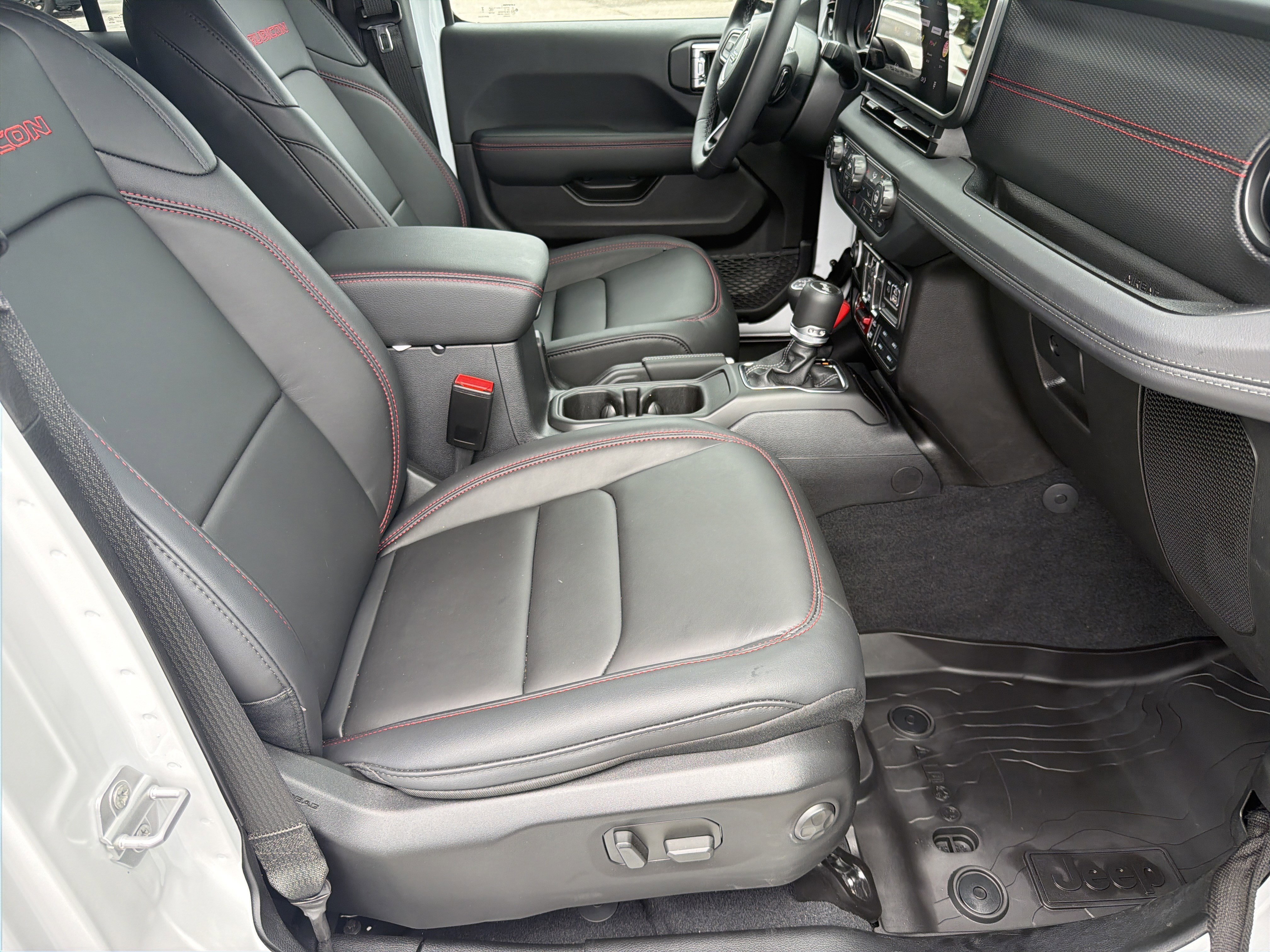 Used 2026 Bright White Clearcoat Jeep Rubicon X image 14