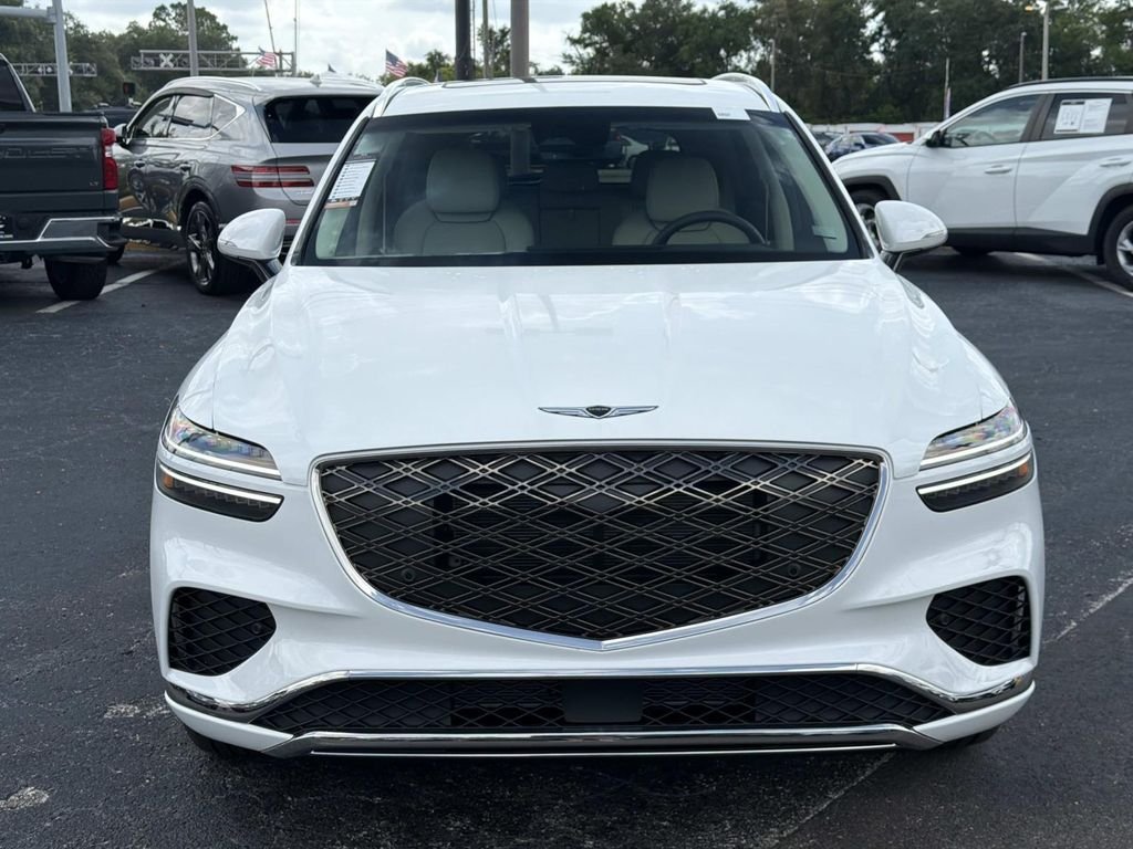 New 2026 White Genesis 2.5T Select image 10