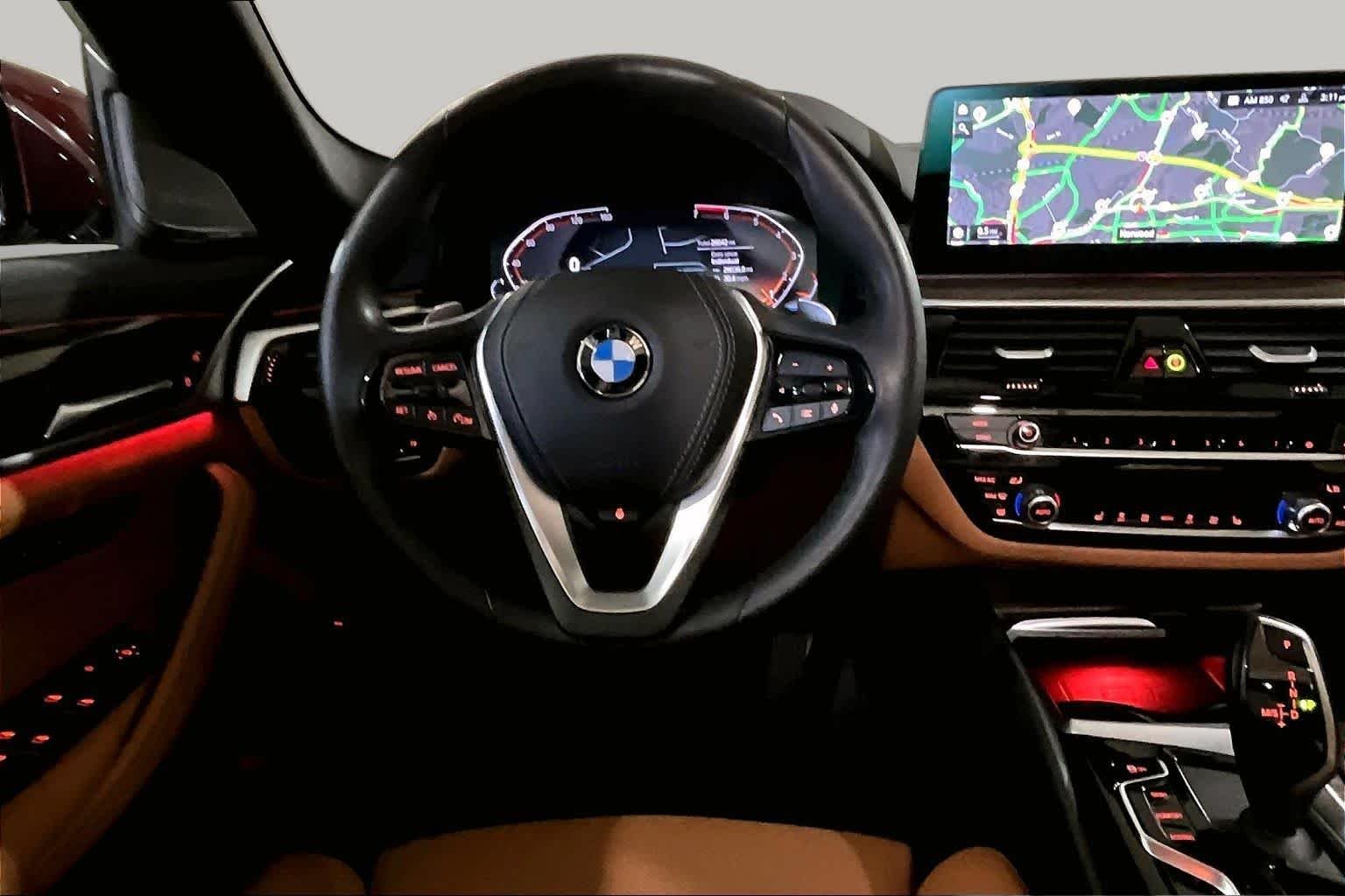 Used 2023 Aventurin Red Metallic BMW 530i xDrive image 5