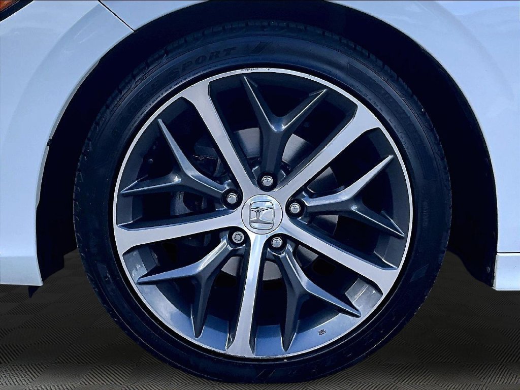Used 2022 White Honda Touring image 7