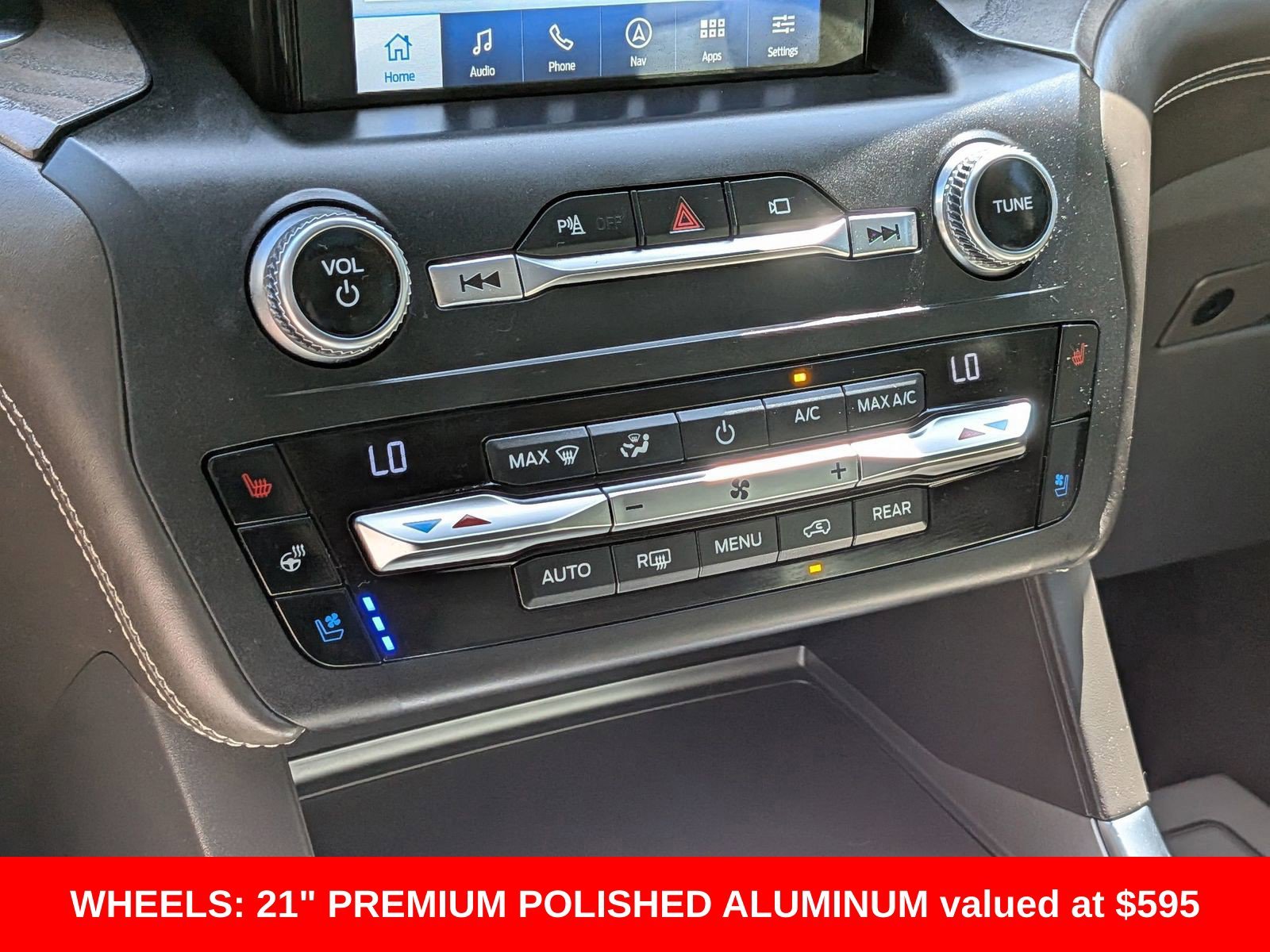 Used 2020 Silver Spruce Metallic Ford Platinum image 25