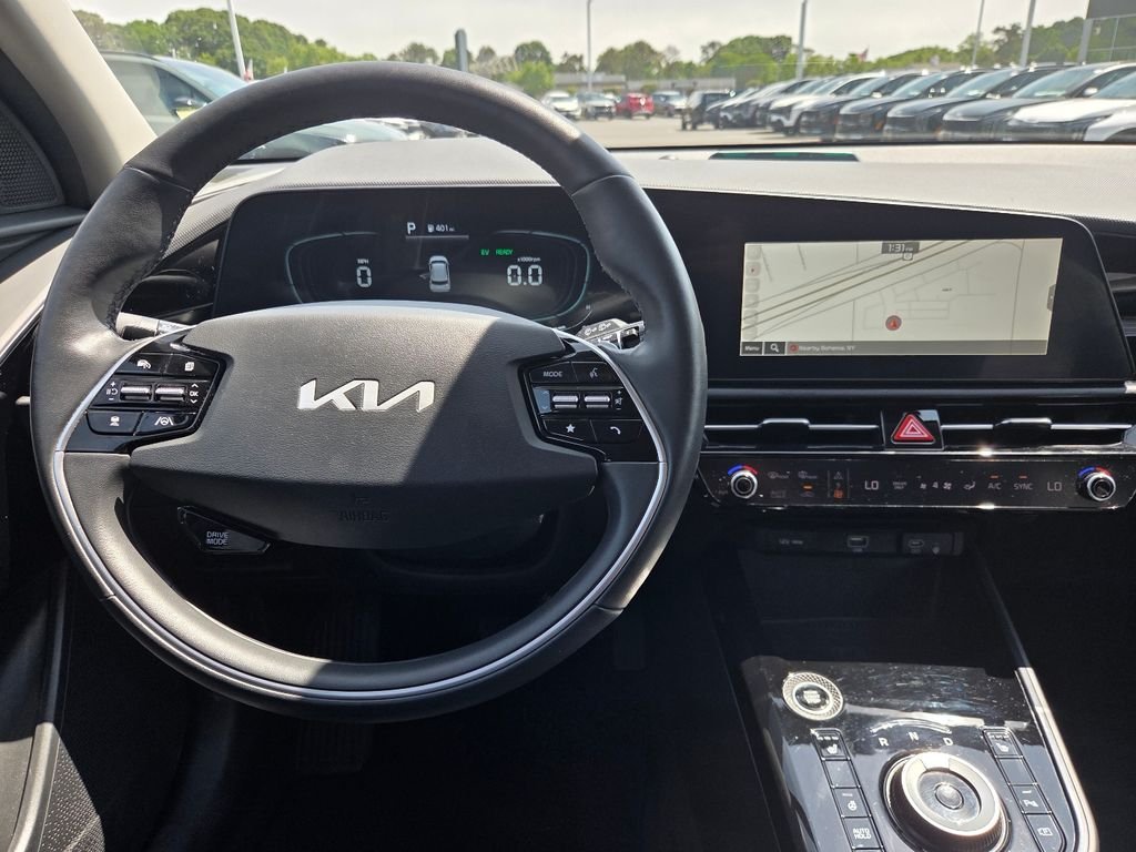 Used 2023 White Kia EX image 13