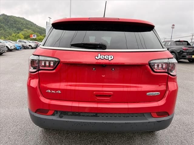 Used 2023 Red Jeep Latitude Lux image 16