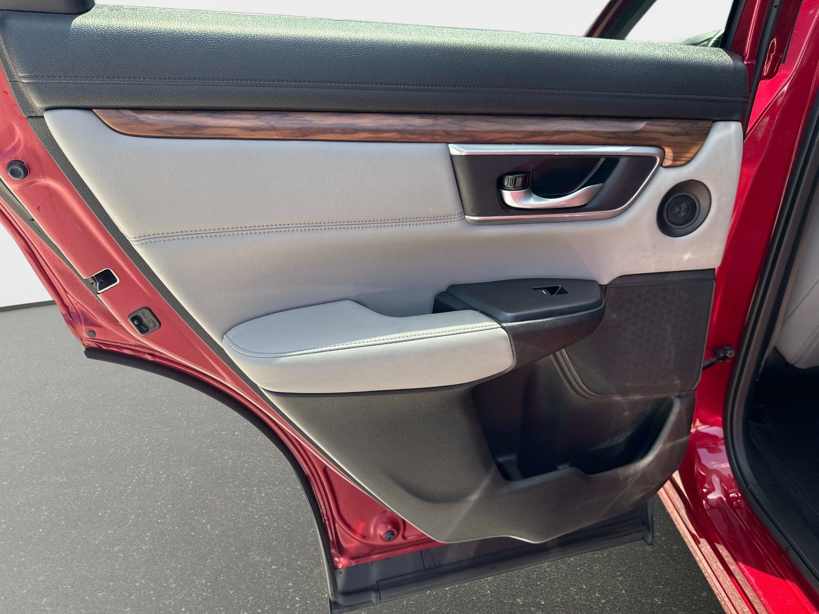 Used 2022 Radiant Red Metallic Honda Touring image 11