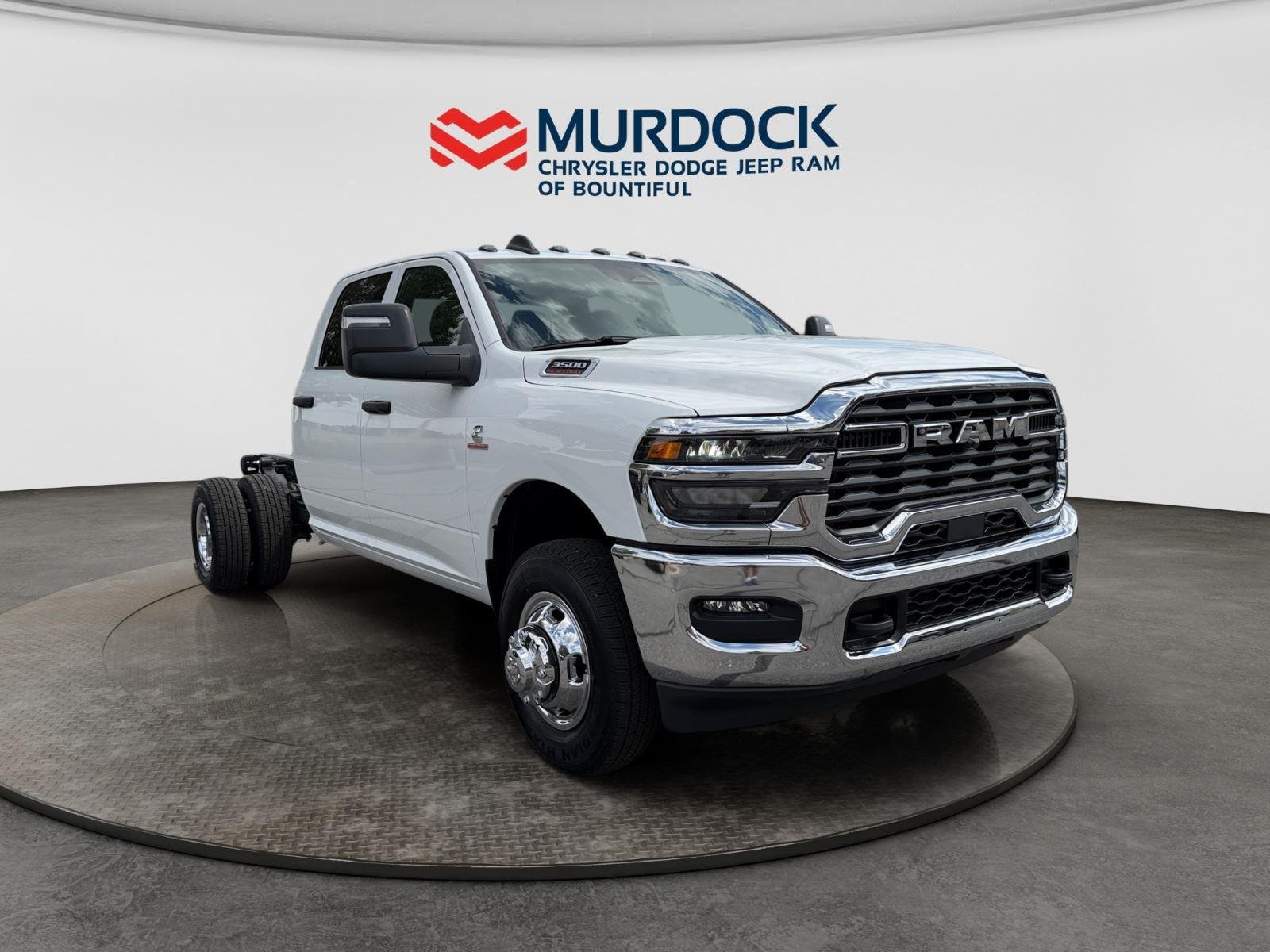 New 2026 Bright White Clearcoat RAM Tradesman image 7