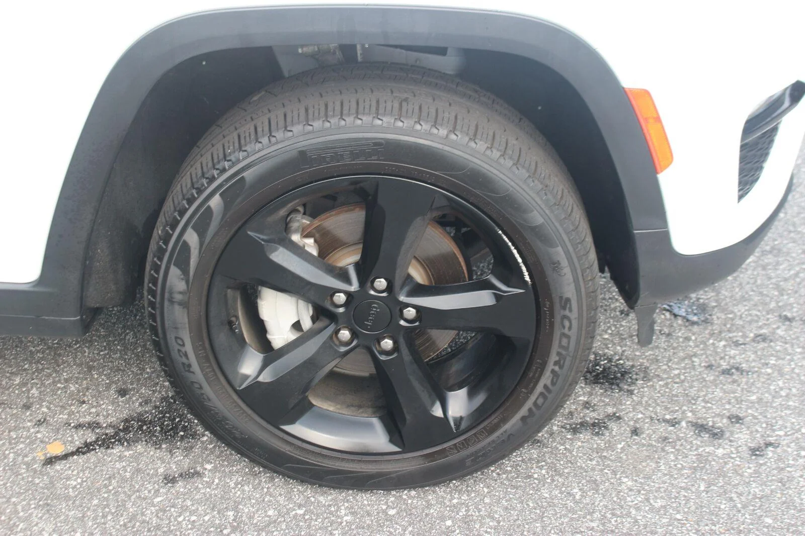 Used 2024 White Jeep Limited image 35