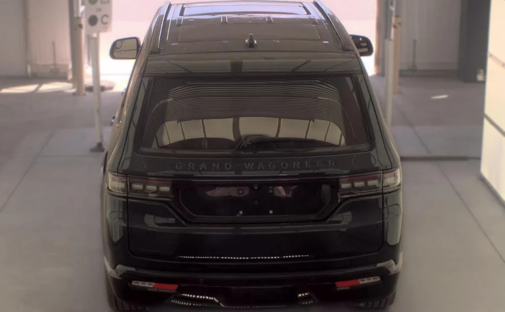 Used 2023 Black Jeep Series III image 7