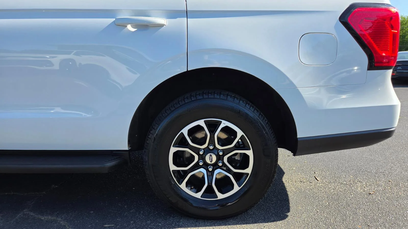 Used 2024 Oxford White Ford XLT image 72