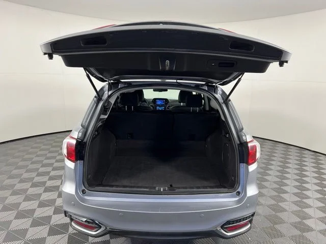 Used 2018 Lunar Silver Metallic Acura Advance Package image 35
