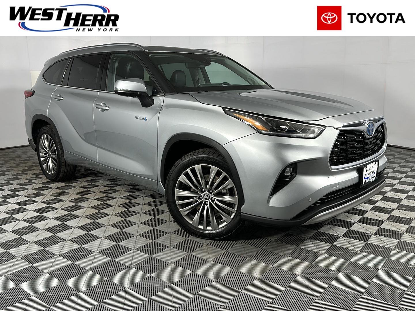 Used 2021 Celestial Silver Metallic Toyota Platinum image 1