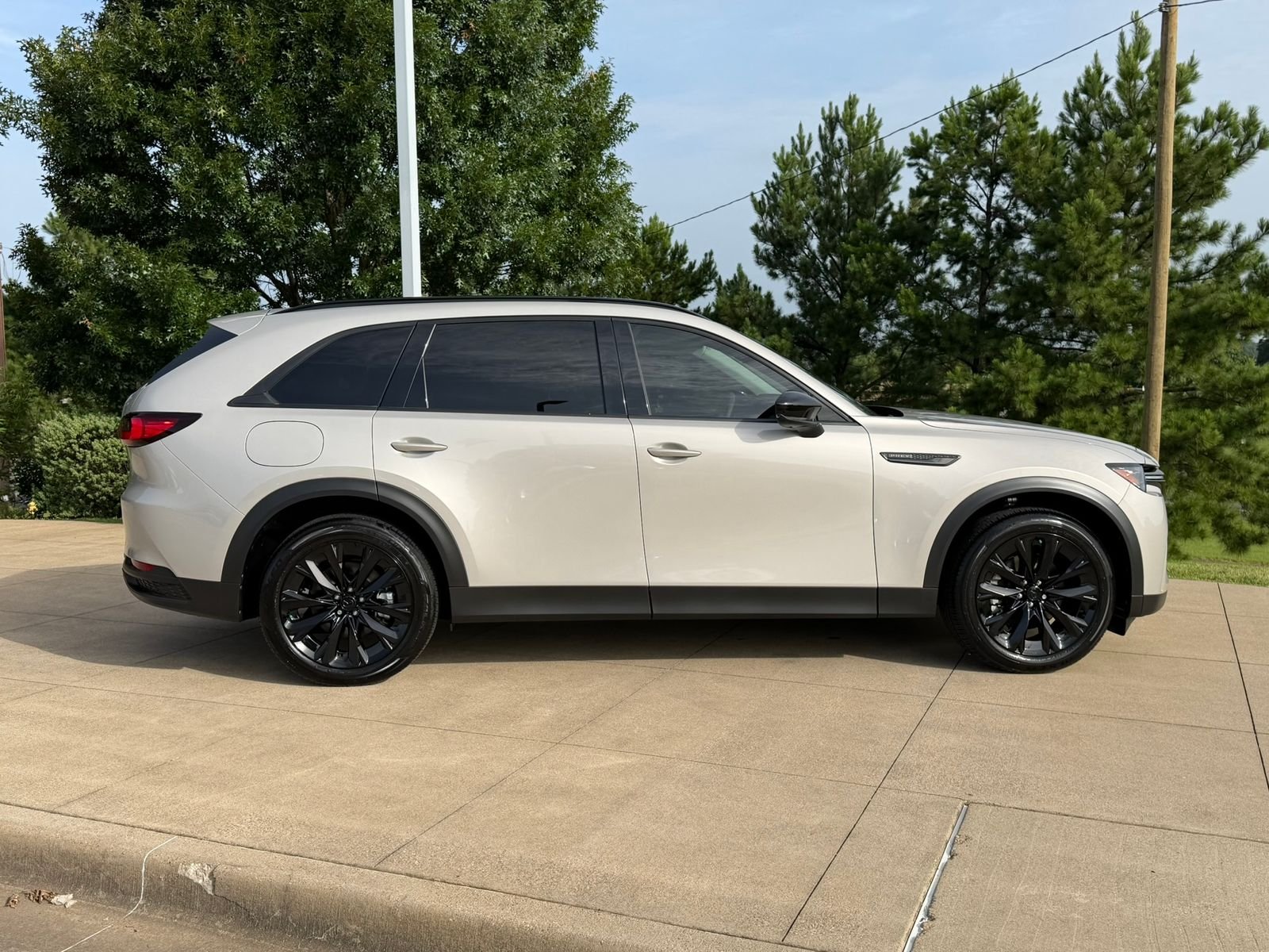 Used 2026 Platinum Quartz Mazda Premium image 7
