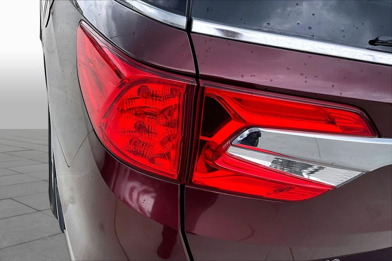 Used 2018 Deep Scarlet Pearl Honda EX-L image 26