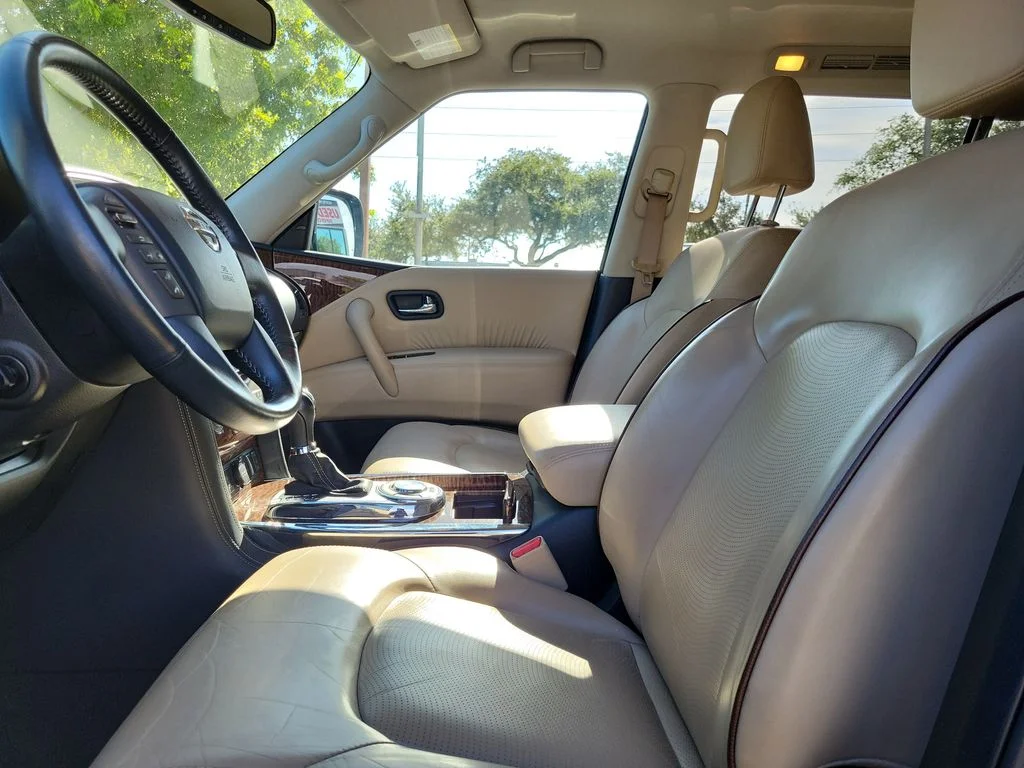 Used 2018 Black Nissan SL image 27