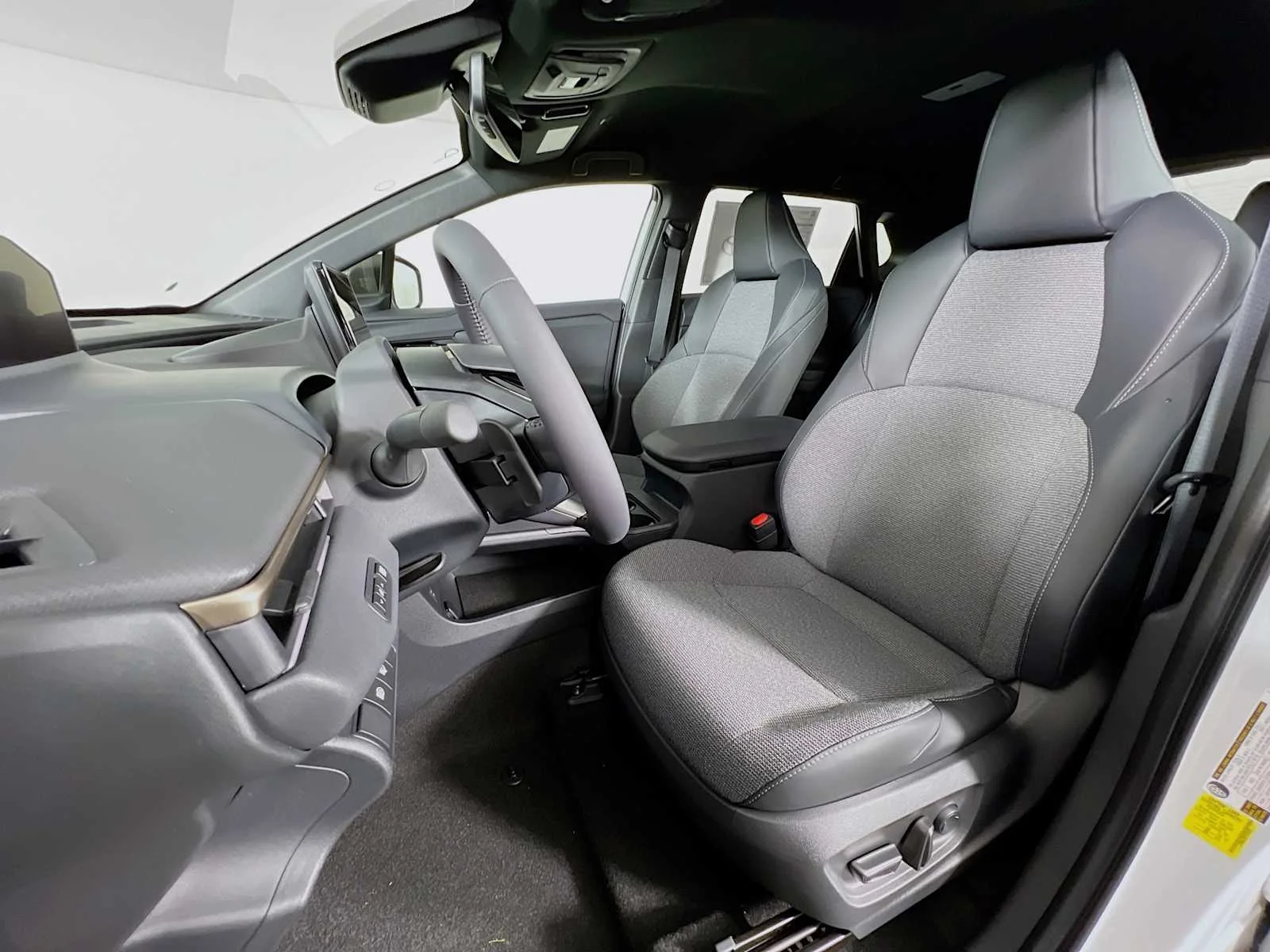 2026 Toyota bZ — photo 13