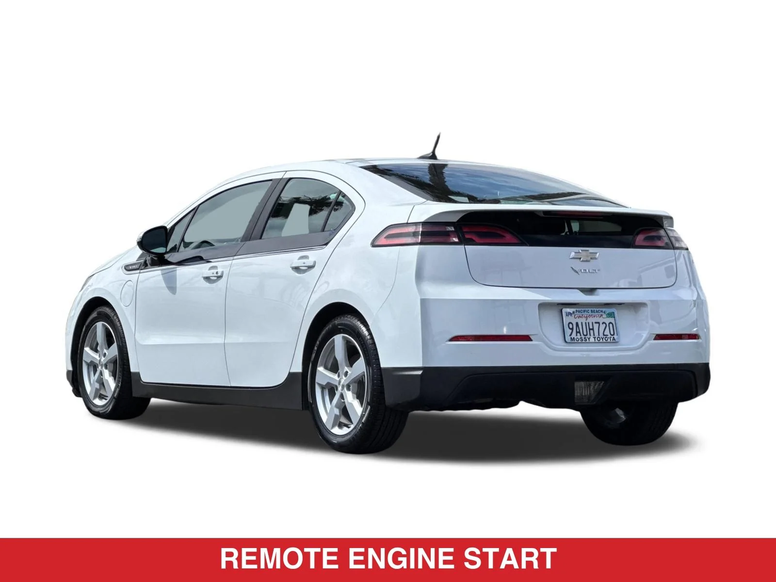 Used 2014 White Chevrolet Base image 7