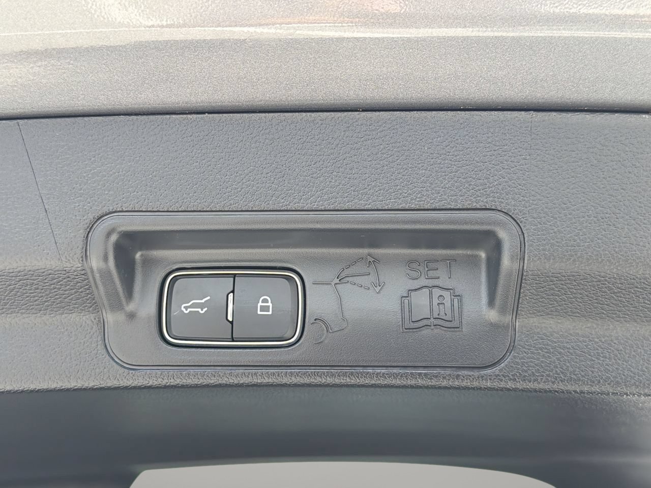 Used 2025 Carbonized Gray Metallic Ford ST image 9