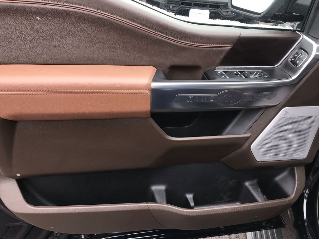 Used 2025 Blue Ford King Ranch image 15
