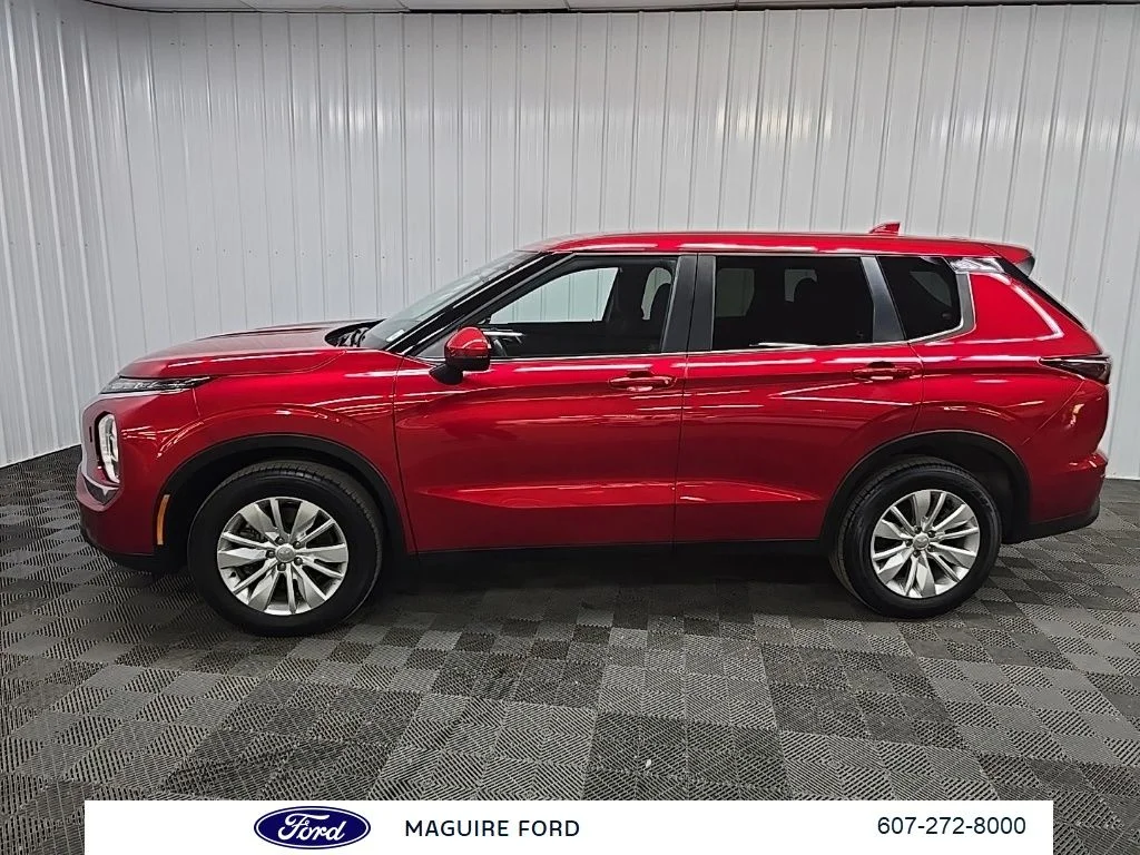 Used 2025 Red Mitsubishi ES image 6