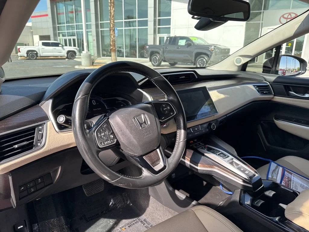 Used 2020  Honda Touring image 13