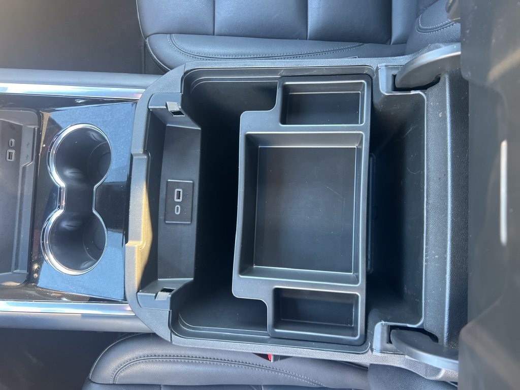 2025 Chevrolet Tahoe Z71 - Photo 24
