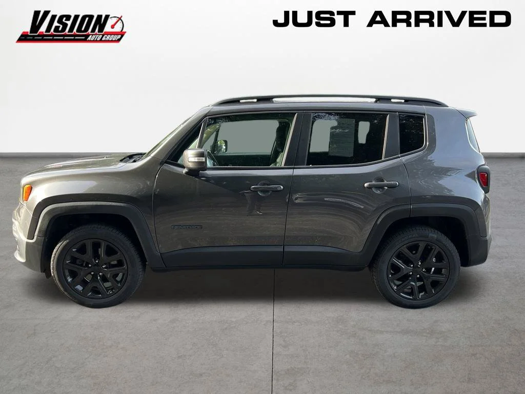 Used 2017 Gray Jeep Latitude image 2