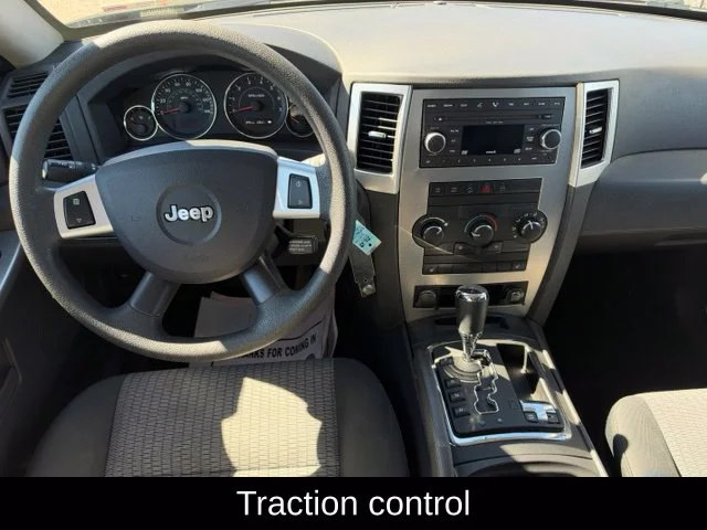 Used 2008 Green Jeep Laredo image 19