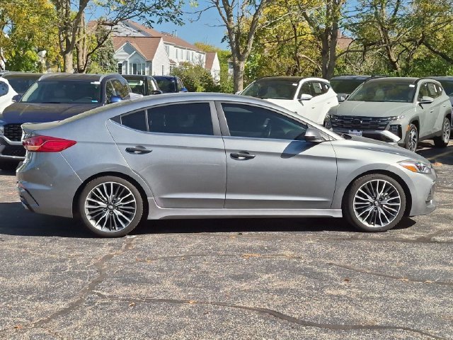 Used 2018 Gray Hyundai Sport image 8
