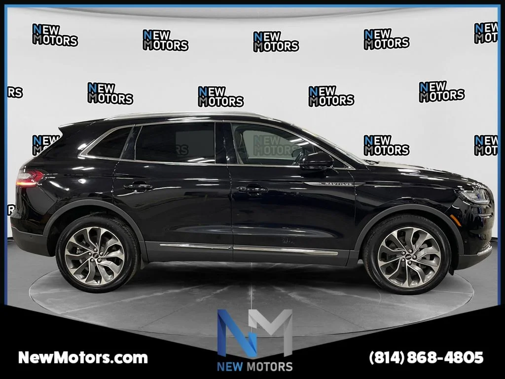 Used 2022 Black Metallic Lincoln Reserve image 6