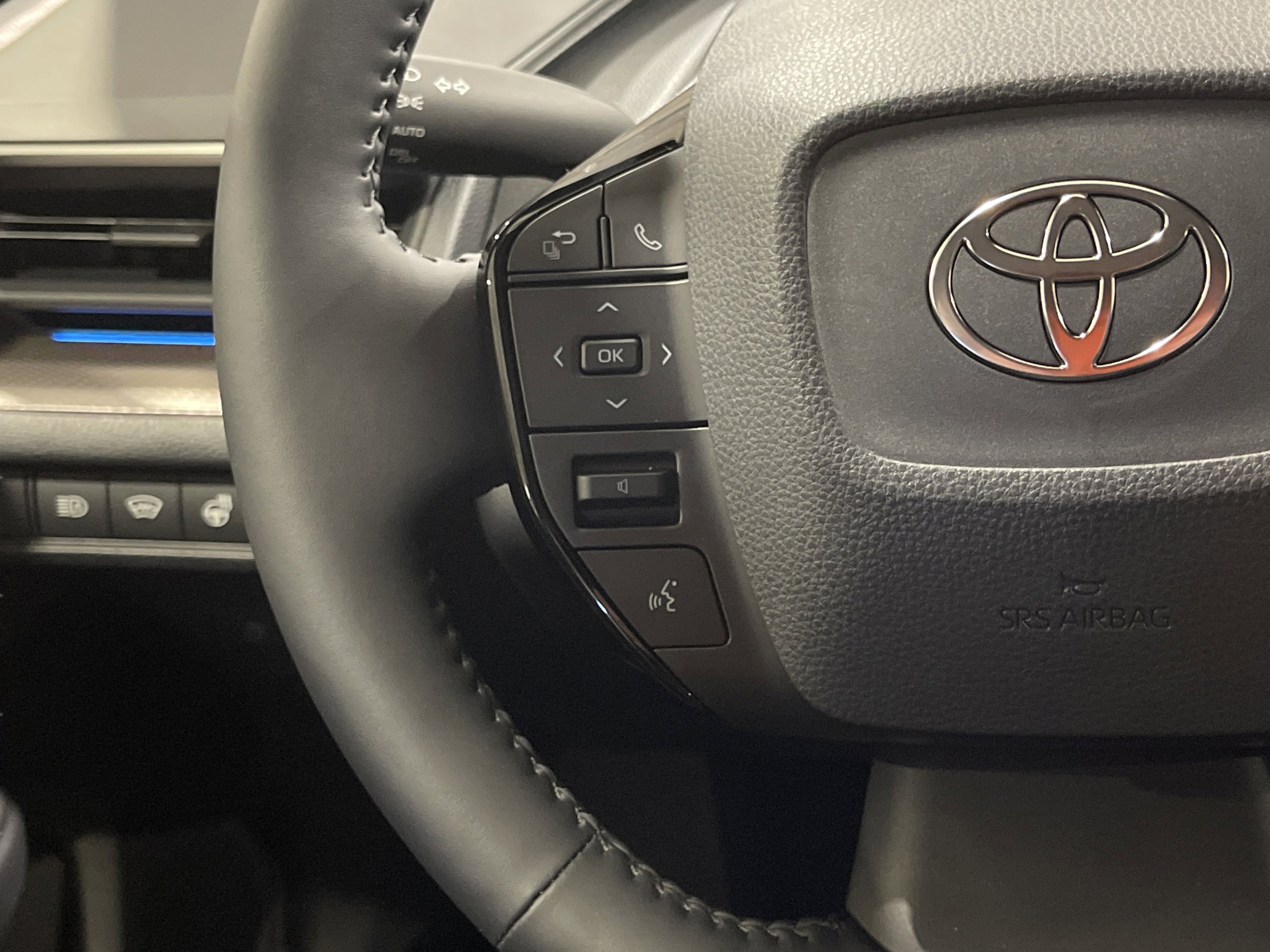 New 2026 Cutting Edge Toyota  XLE image 17