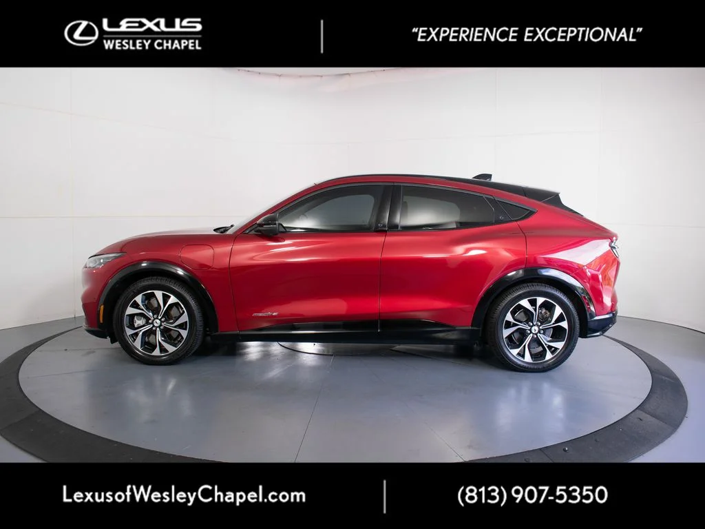 Used 2022 Red Ford Premium image 10