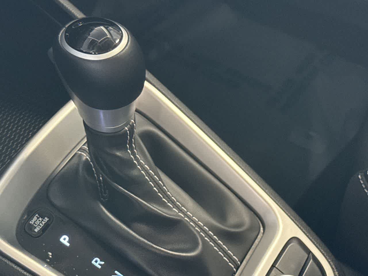 2025 Hyundai Venue SEL - Photo 21