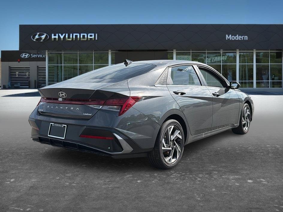 New 2026 Ecotronic Gray Hyundai Limited image 18