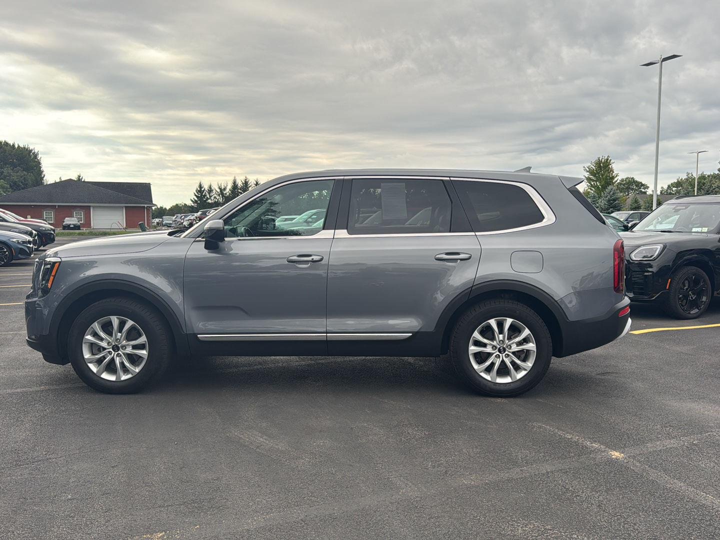 Used 2021 Everlasting Silver Kia LX image 6