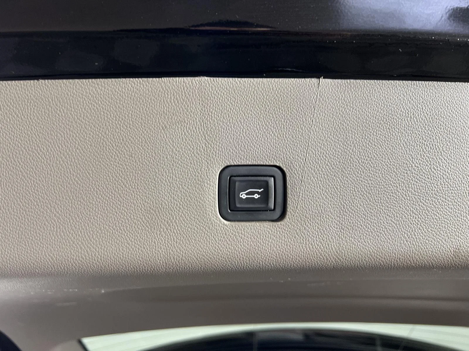 Used 2020 Mosaic Black Metallic Chevrolet Premier image 26