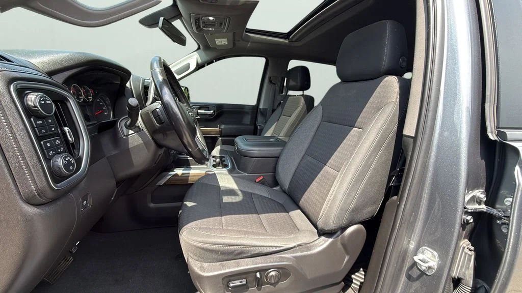 Used 2021 Gray Chevrolet RST image 12