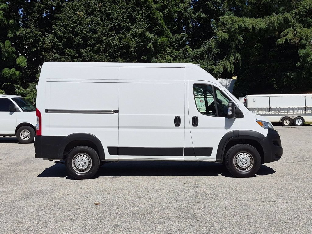Used 2025 White Ram High Roof image 2