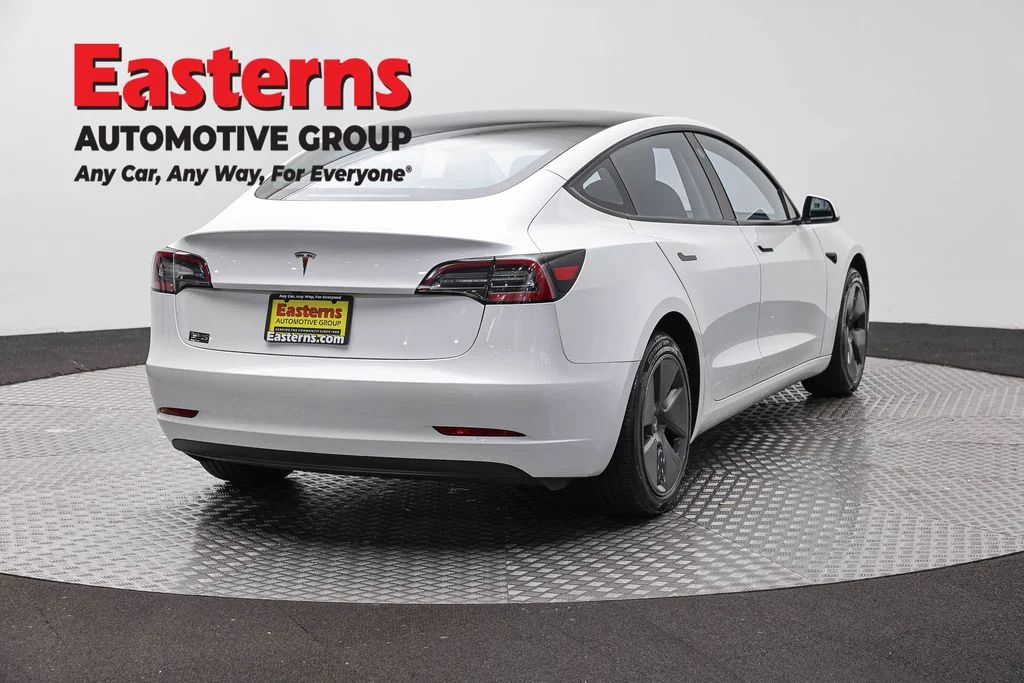 Used 2023 White Tesla Base image 5