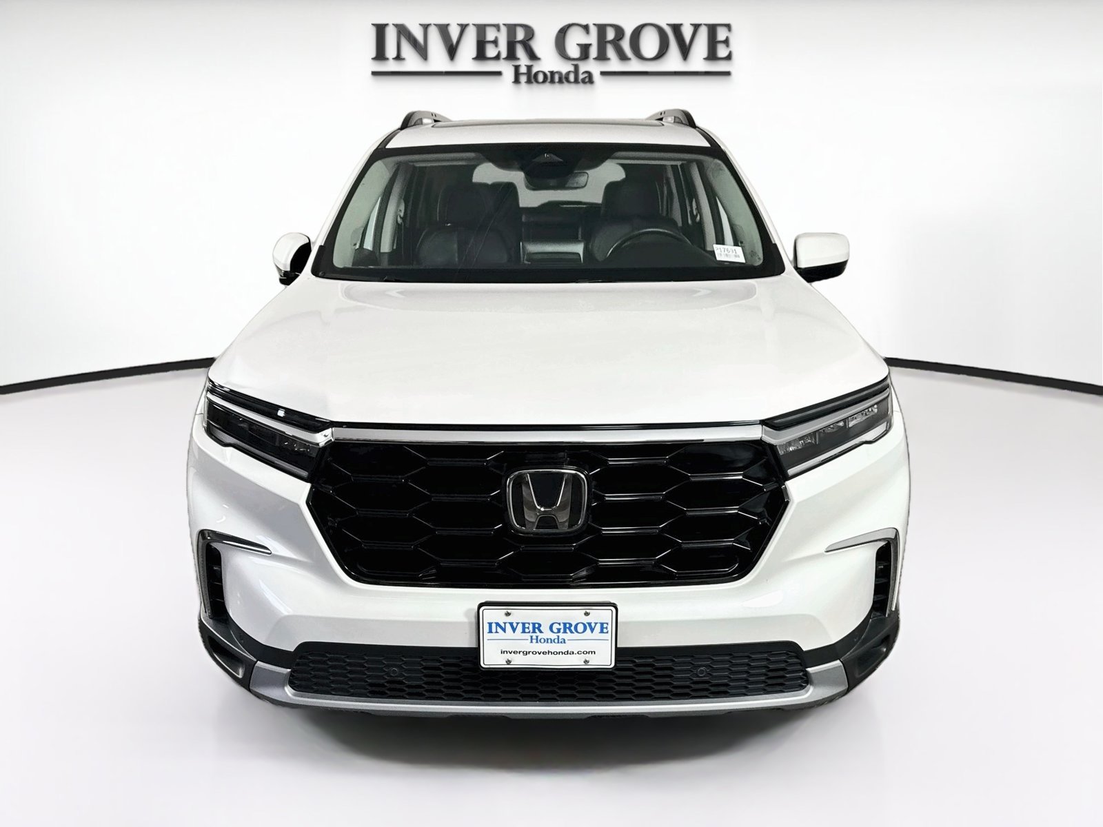 Certified 2024 Honda Pilot Touring with VIN 5FNYG1H77RB039012 for sale in Inver Grove Heights, Minnesota