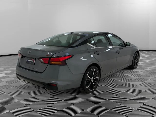 Certified Used 2024 Gray Nissan SR FWD image 5