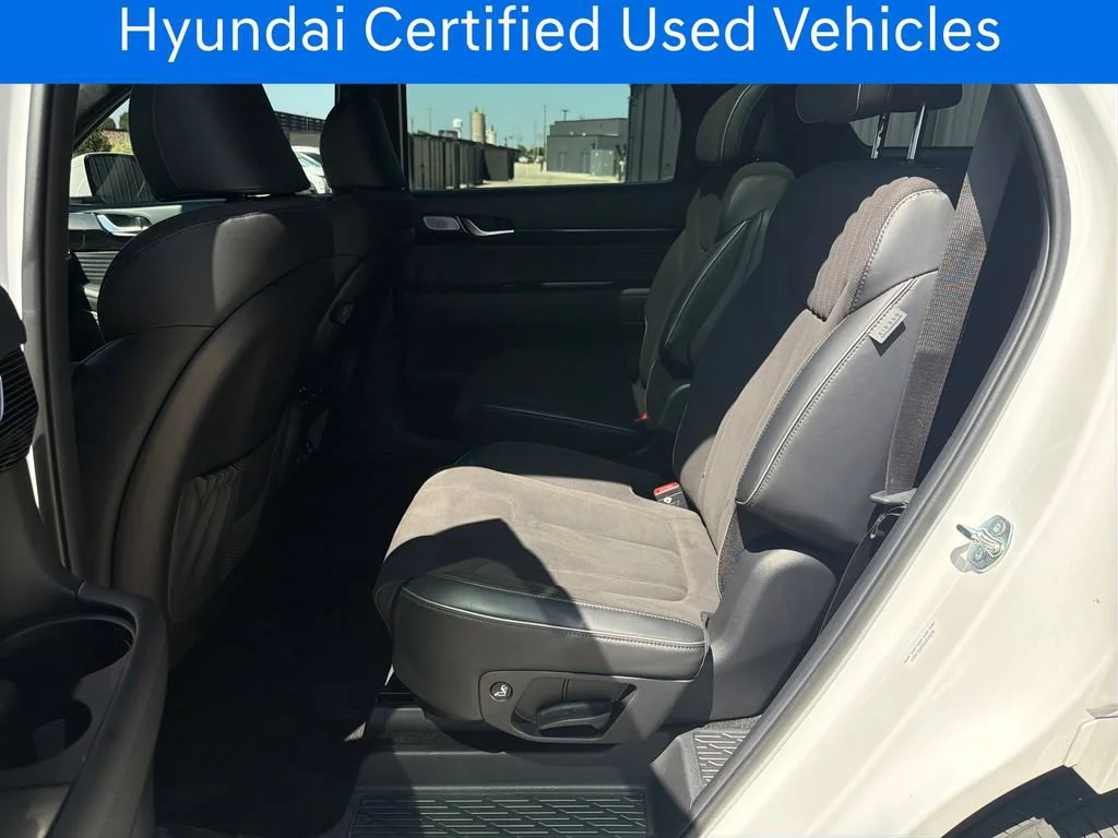 Certified Pre-Owned 2025 Hyundai Palisade Calligraphy Night Edition