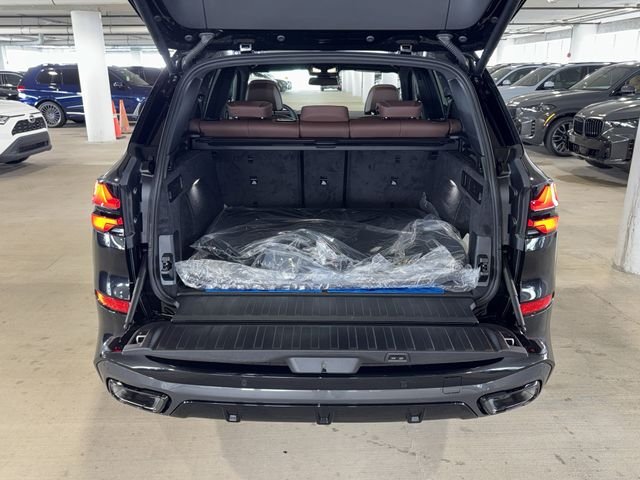 New 2026 Black Sapphire Metallic BMW xDrive50e image 12