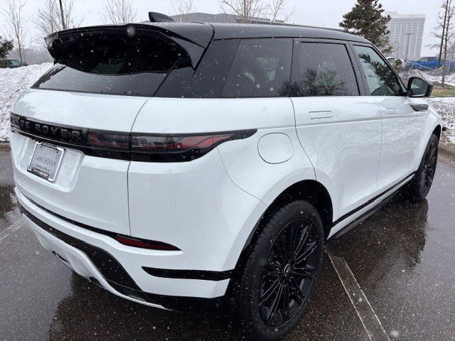 New 2026 Fuji White LAND ROVER Dynamic SE image 5