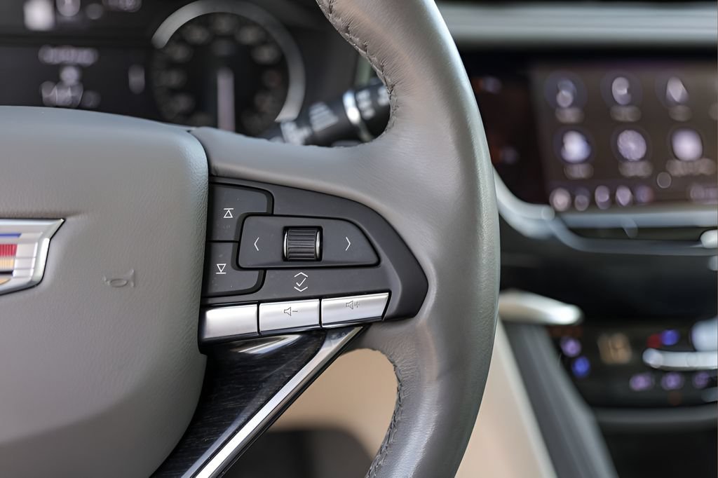 Used 2023 CRYSTAL WHITE TRICOAT Cadillac FWD Premium Luxury image 13