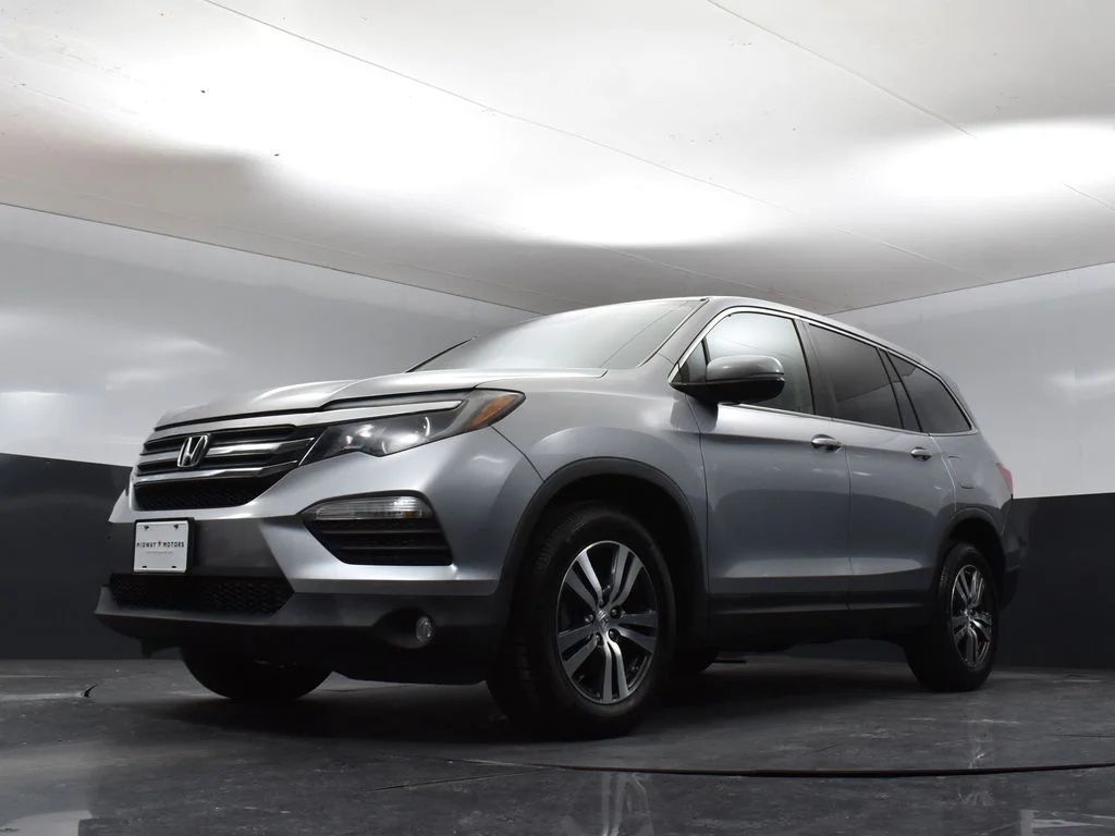 Used 2017 Silver Honda EX image 39
